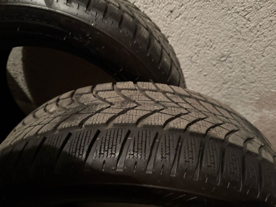 Зимни гуми DUNLOP 215/55/18