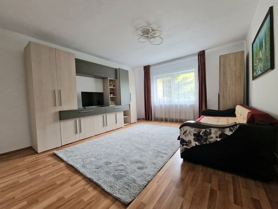 Apartament cu 3 camere de inchiriat Racadau