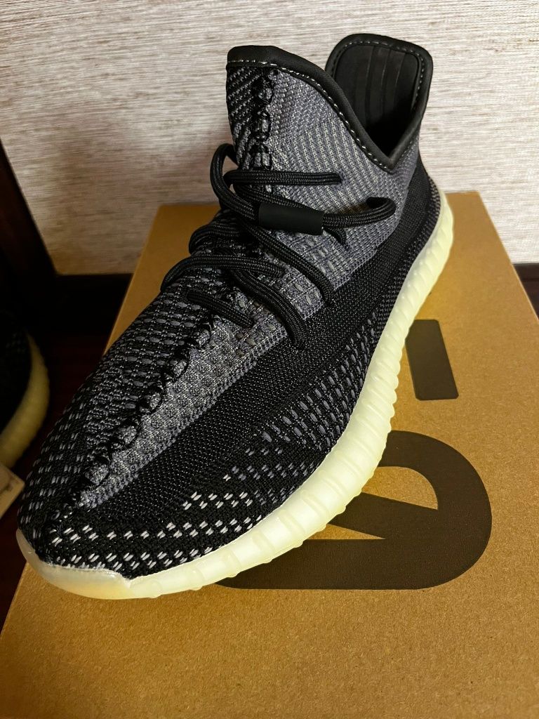 Adidas yeezy boost 350 carbon