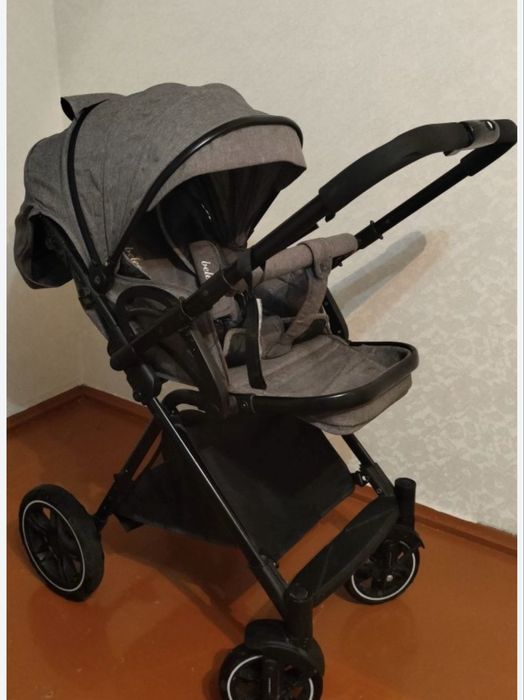 Продаем коляску