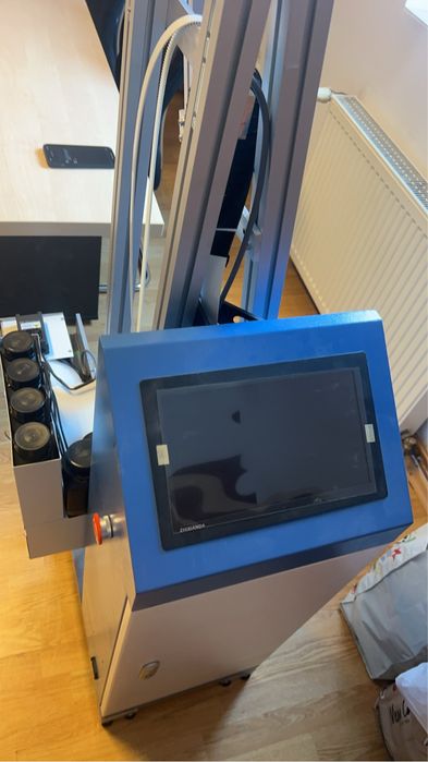 imprimanta 3D verticala perete