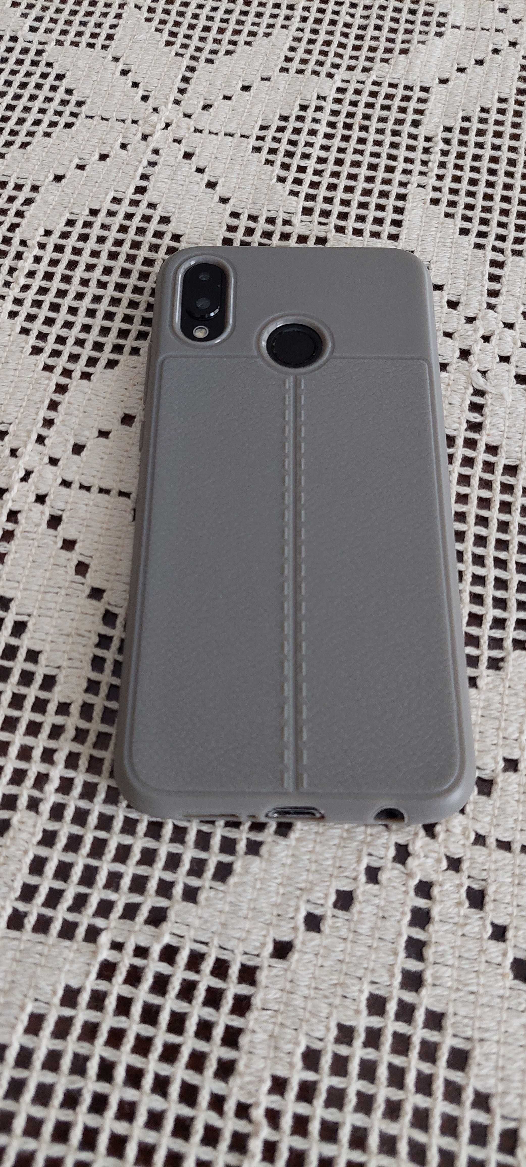 Смарт телефон Huawei P20 Lite