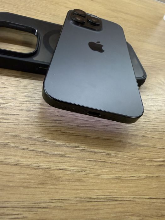 iPhone 16 Pro Black Titanium 128GB-Отличен 91% батерия