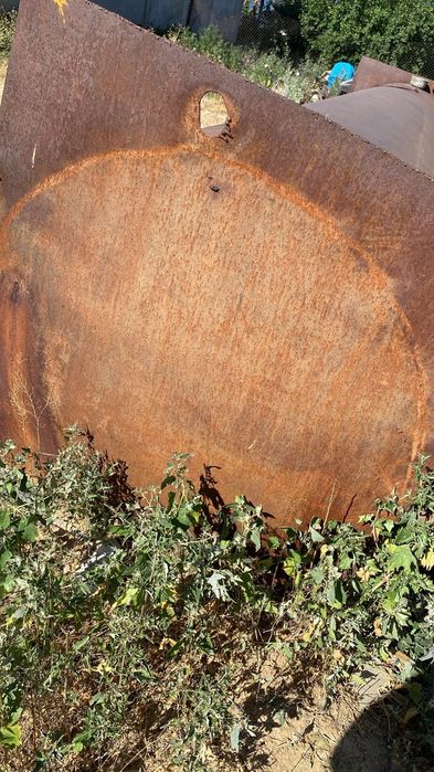 Продается железный емкость