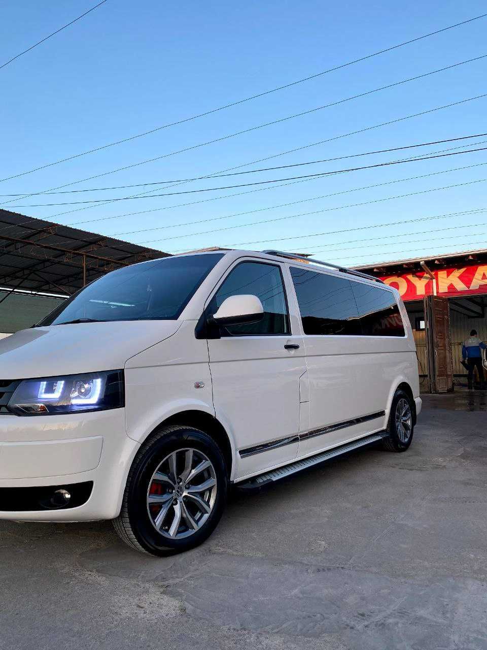 Volkswagen T5 полгрузавой
