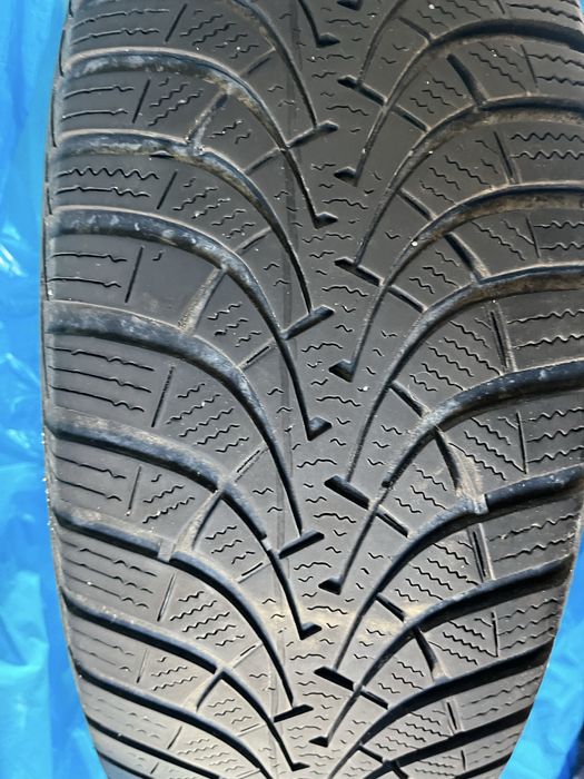 зимни гуми 195 65 15 GOOD YEAR