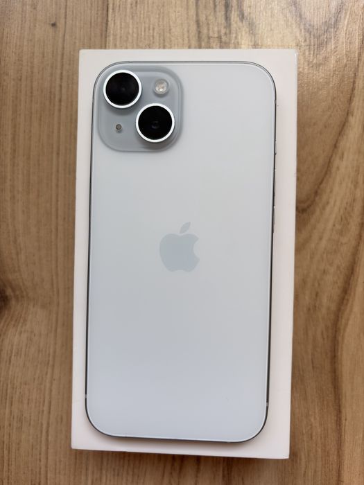 iPhone 15 Blue 128 gb с гаранция