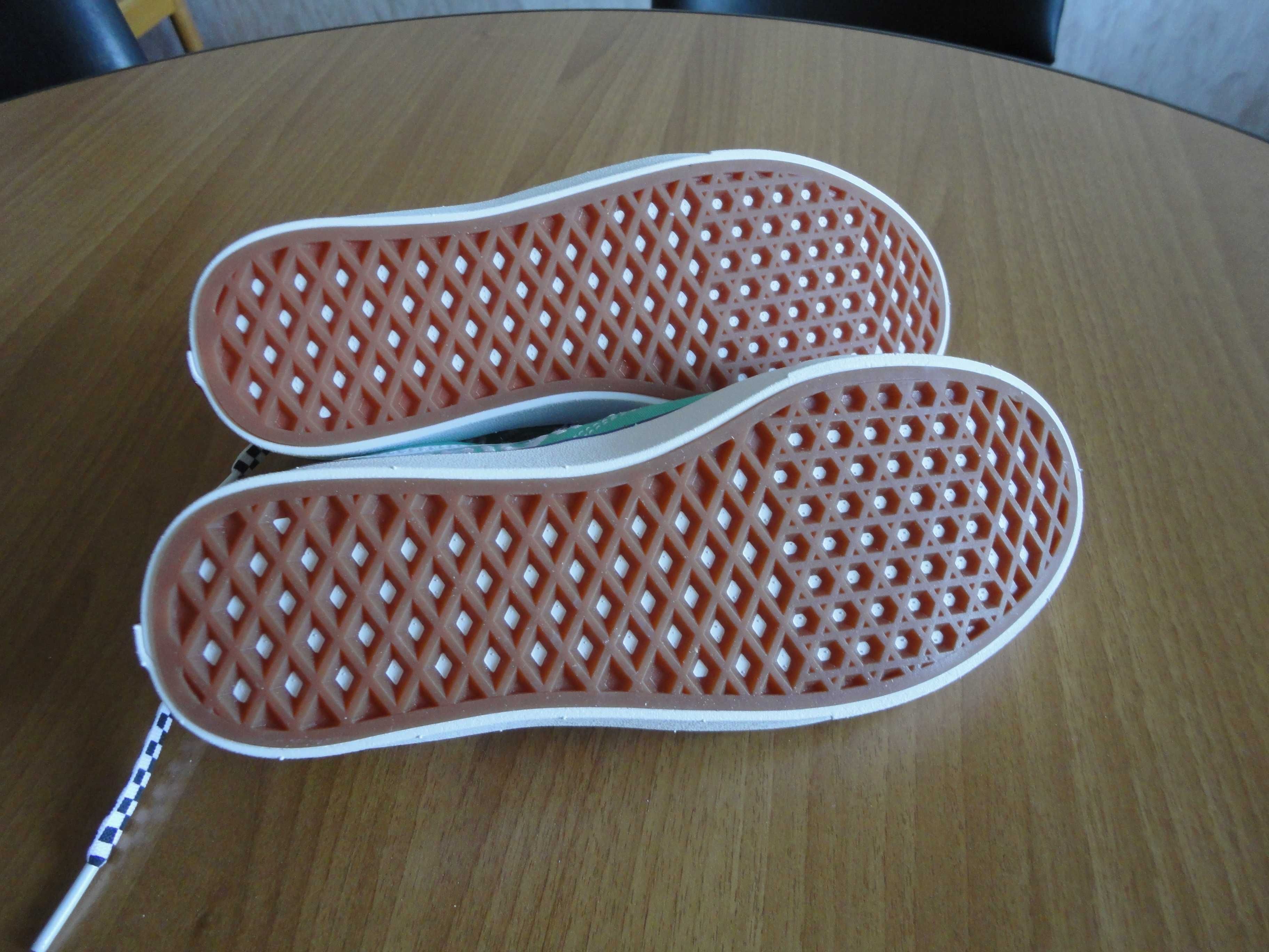 N38 Vans Old Skool/нови дамски кецове