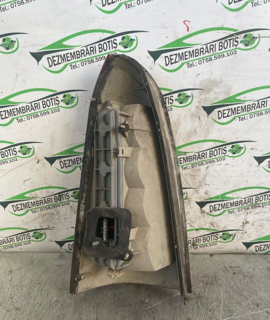 Lampa / Tripla stop dreapta pe aripa Opel Astra G