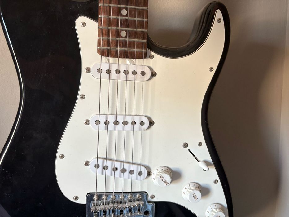 Chitara electrica si amplificator marshall