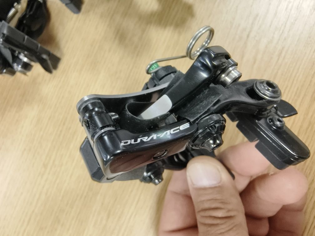 Шосейни спирачки Shimano 105,Ultegra,Dura Ace за колело / велосипед