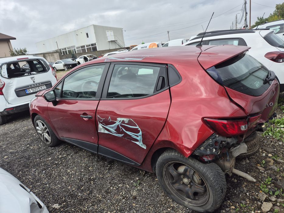 Renault clio 4 avariat lovit