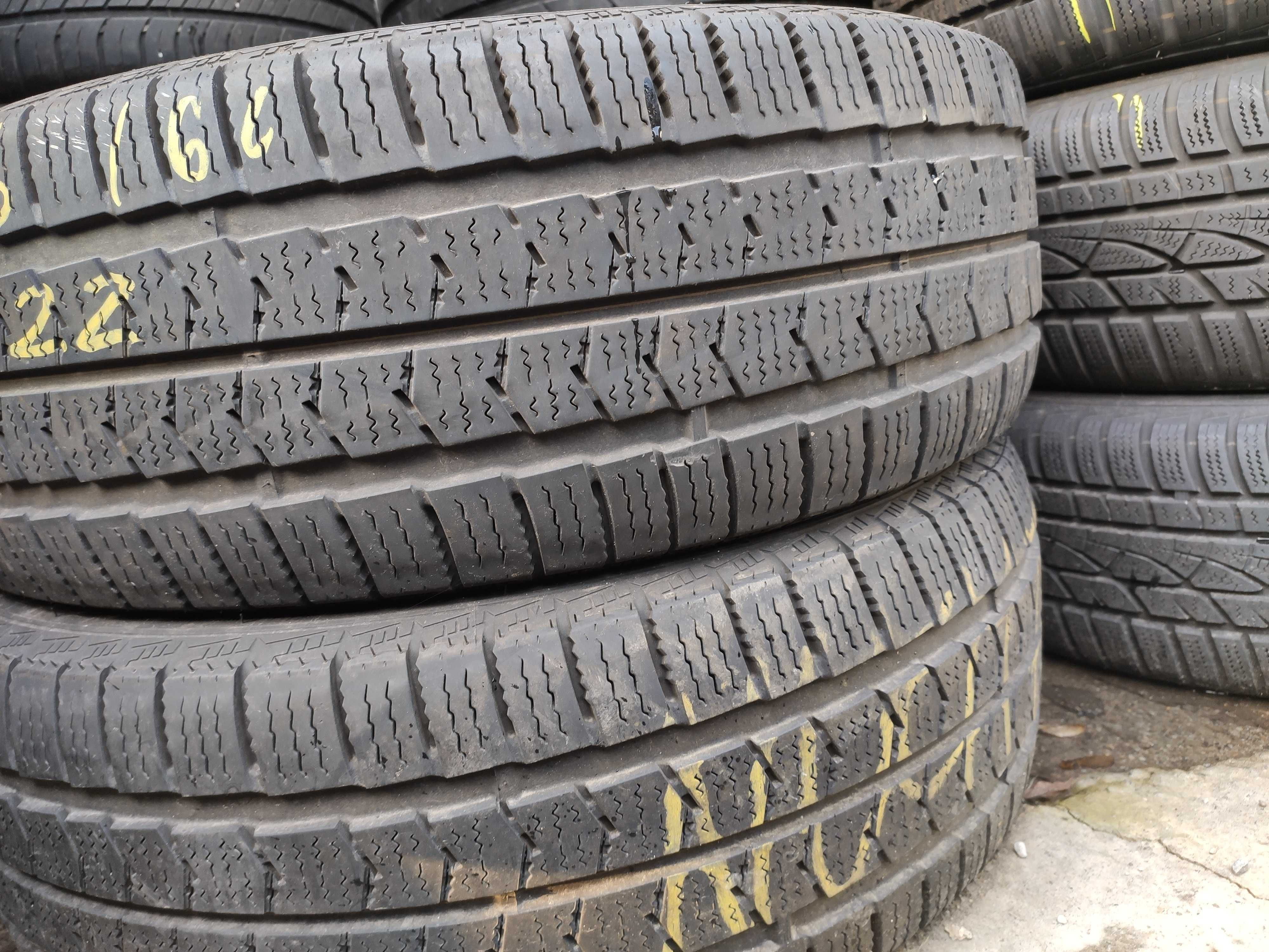 2бр Зимни гуми за БУС 235 65 16 С - Nexen DOT 2022