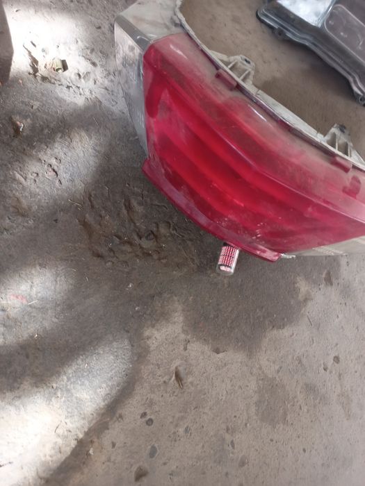 Skuter lar uchun zapchastlar bor