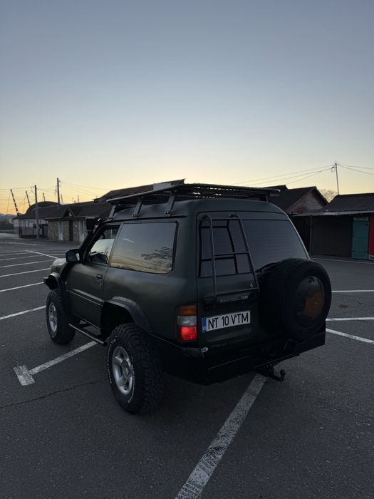Nissan Patrol Y61 2.8 (autoutilitară)