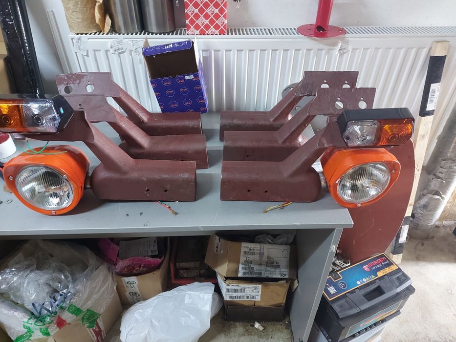 Suport cu far și semnalizare tractor u650