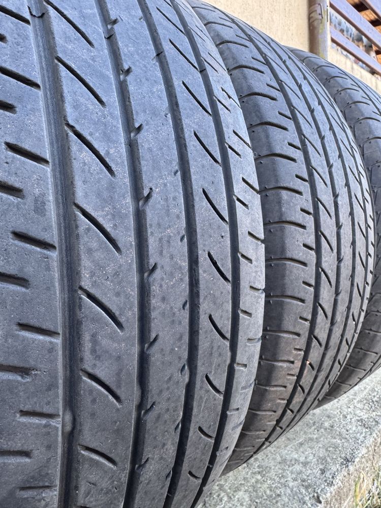 4 Anvelope vara Yokohama BluEarth (E51B) 225/60 R18 100H BluEarth