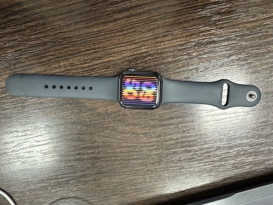 Apple Watch SE (GPS, 2‑го поколения)