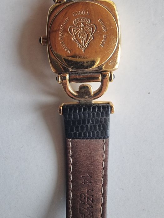 GUCCI Оригинален дамски часовник