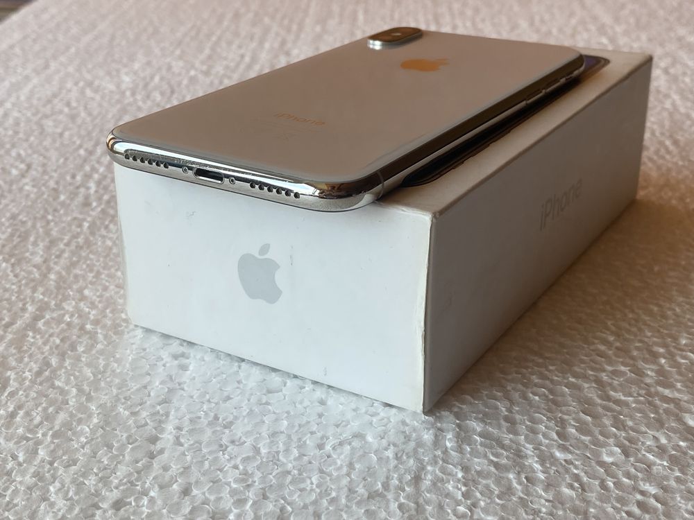 iPhone X 64Gb Alb Silver Neverlocked 91% viata bateriei