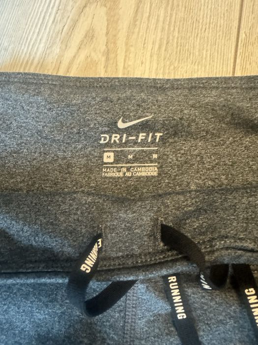 Клин Nike DRI FIT