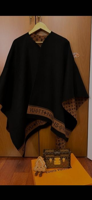 Poncho Louis Vuitton, model 2026
