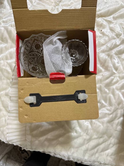 Xuristal sotiladi narxini kelishamiza