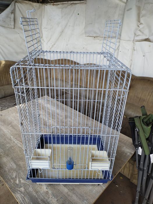 Клетка для большого попугая