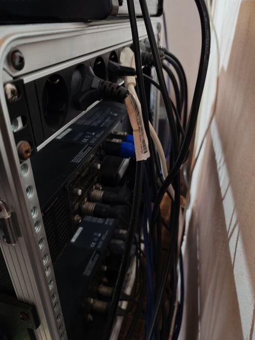 De vânzare, fără schimb!