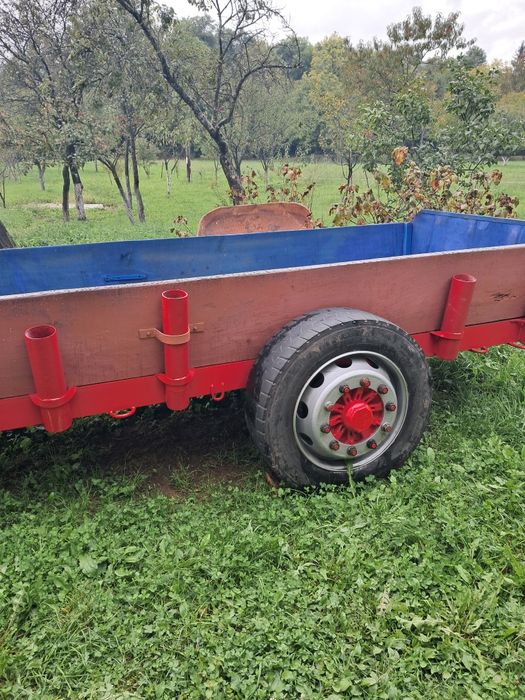 Remorcă pentru tractor