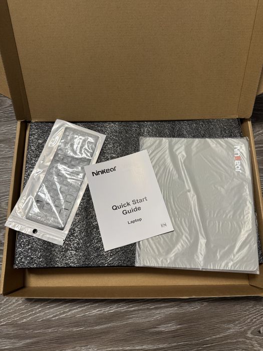 Чисто нов лаптоп с тъчскрийн дисплей – модерен, тънък и бърз!