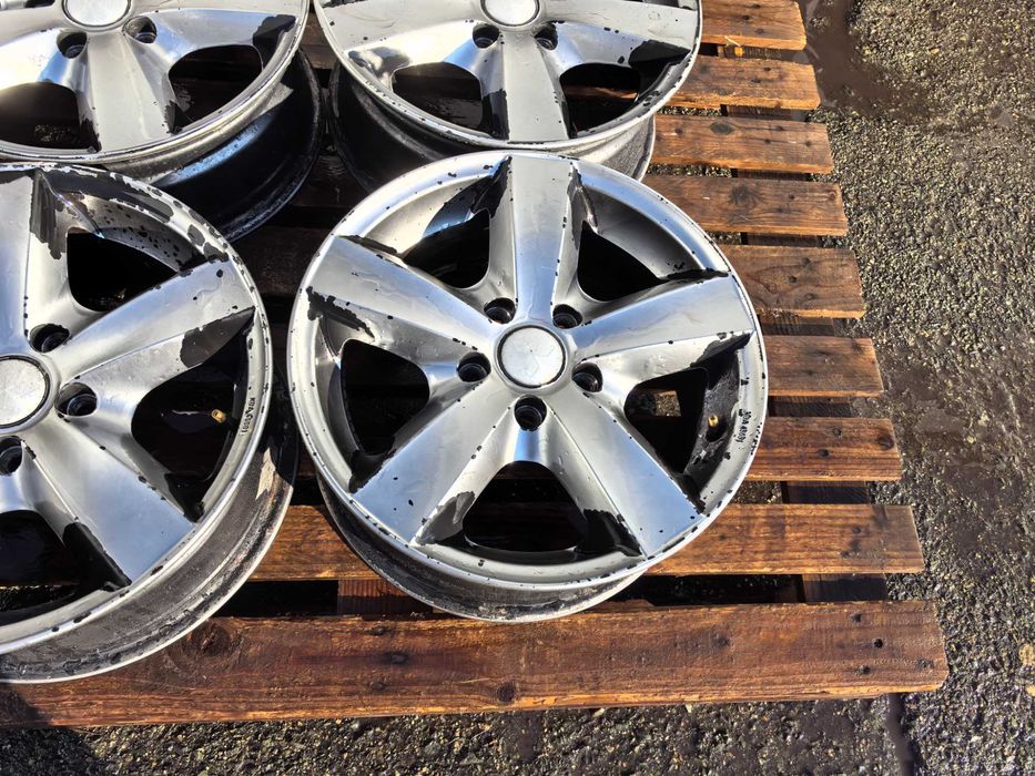 16 цола 5 х 114,3 мм Митсубиши / Мазда / КИЯ / Хюндай - 7 Инча / ЕТ 40