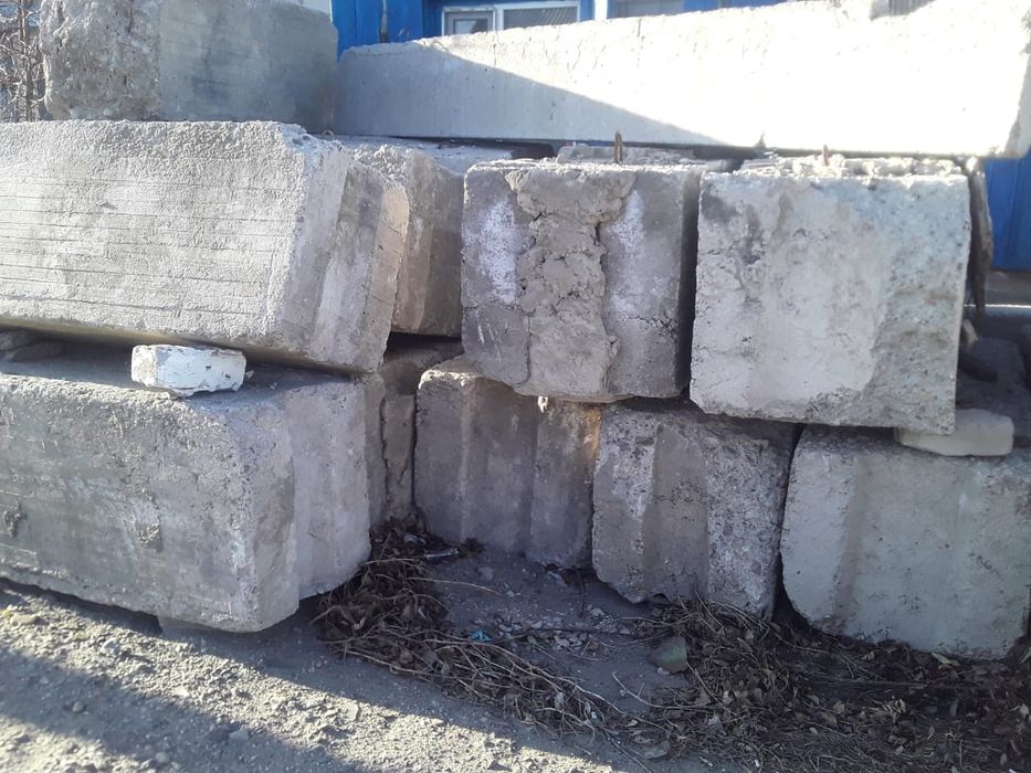 Фундаментные блок2.40/0.6