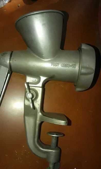 Продам мясорубку. Произ-во СССР .Цена окончательная