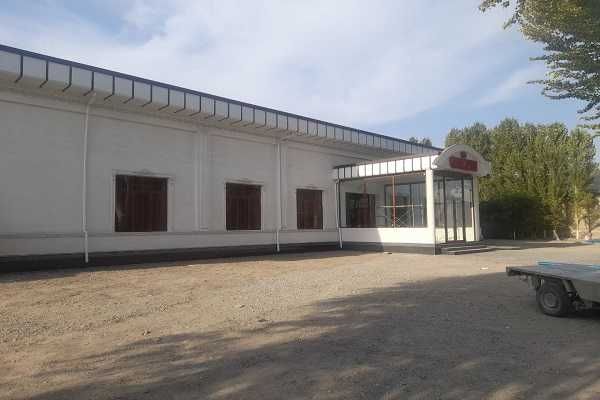 Fargona viloyati Beshariq tumanida Vodiy toyxona binosi sotiladi