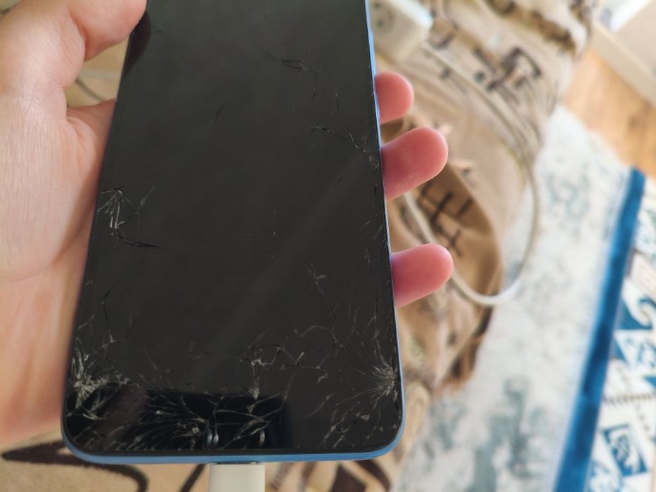 Телефон Redmi 10C