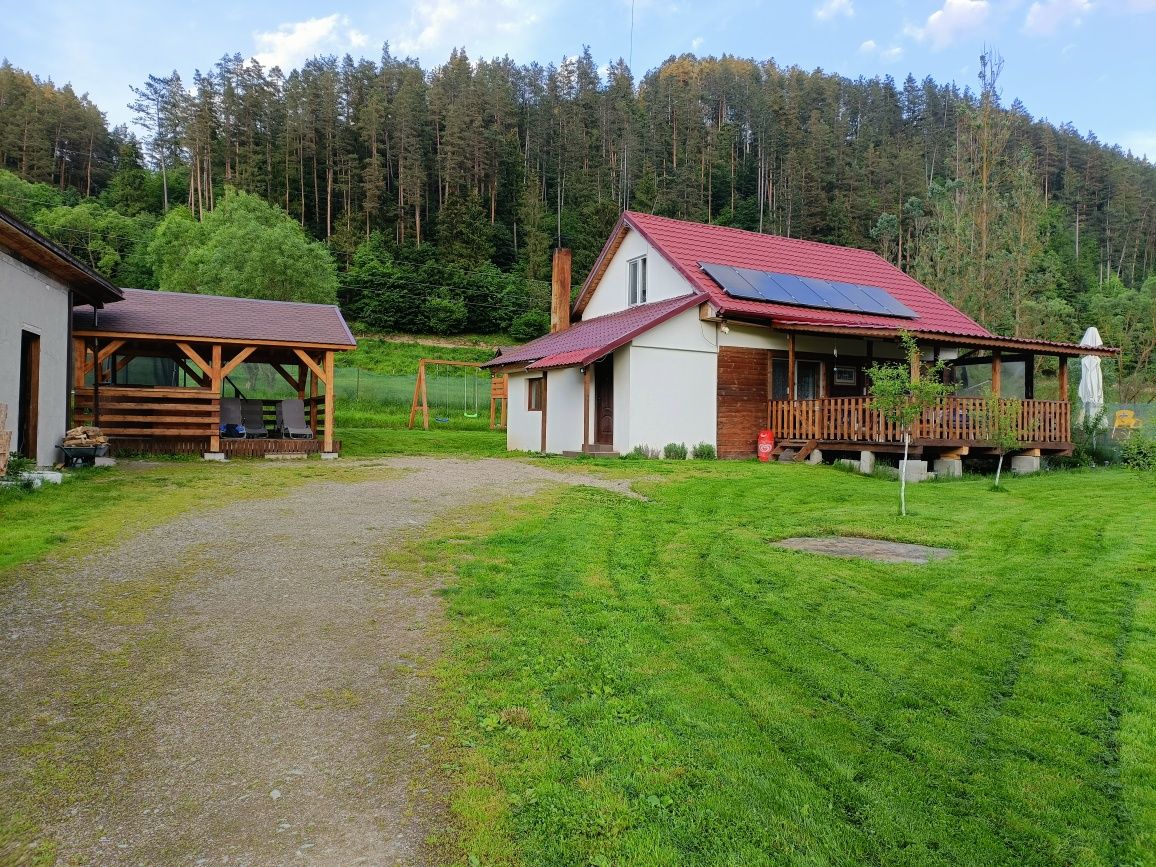 Cabană de închiriat cu ciubăr