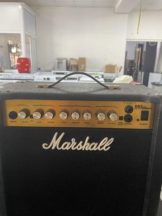 Усилвател MARSHALL