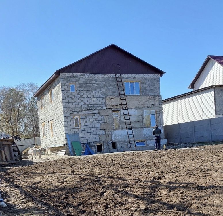 Продам дом не достроенный