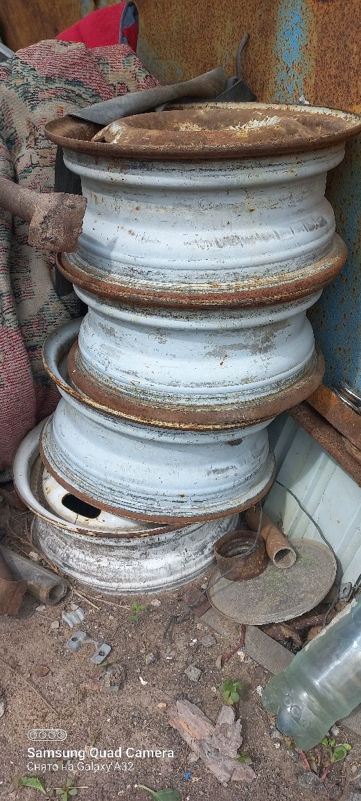 Продам диски на 13