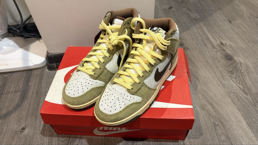Маратонки Nike р-р 40.5 и 43 нови в кутия