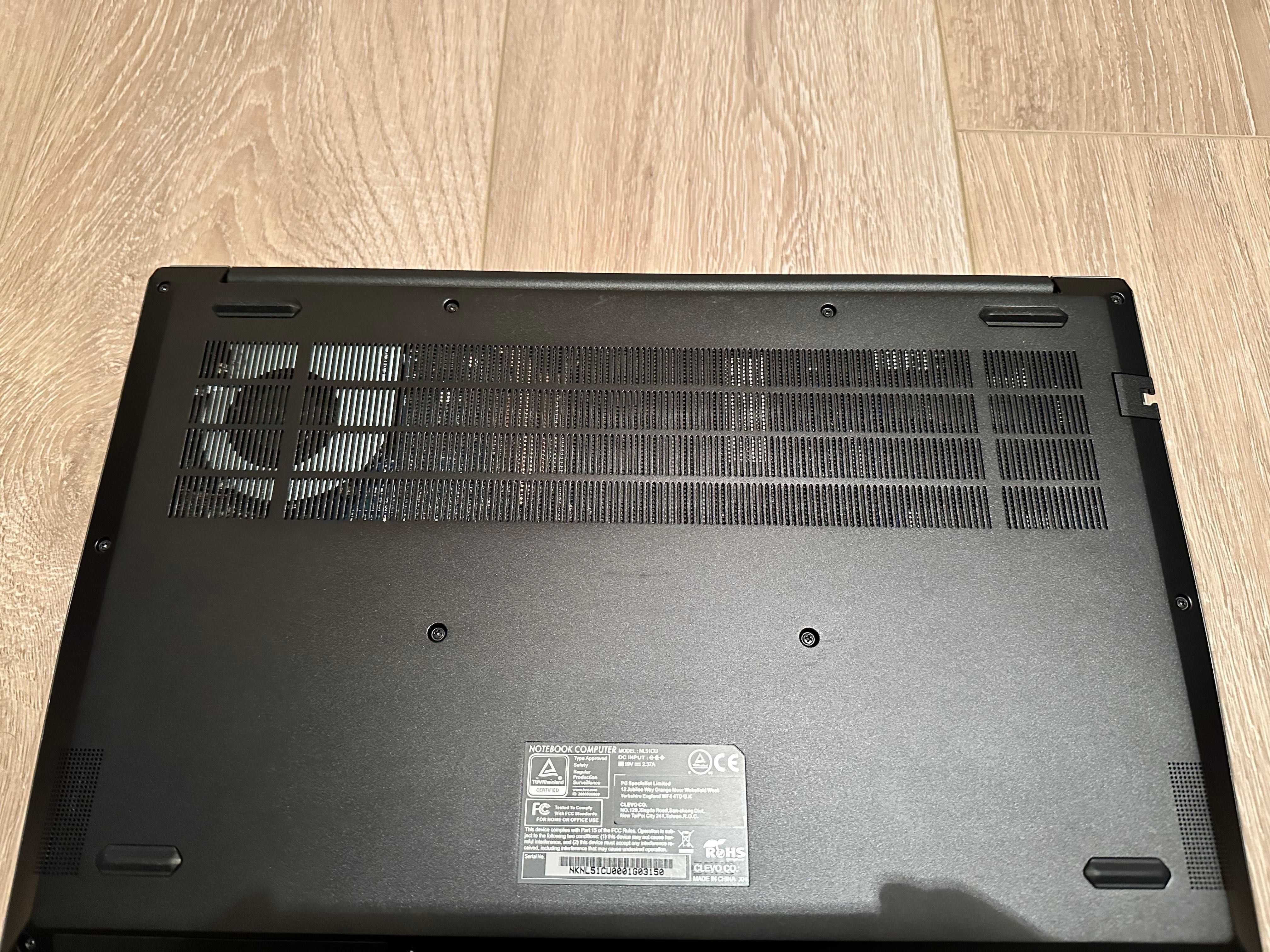 Laptop Clevo NL51CU i3-10110U, 250Gb Nvme, 16Gb RAM, display FHD 15,6"