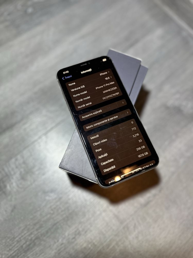 IPhone 11 pro max white 265gb