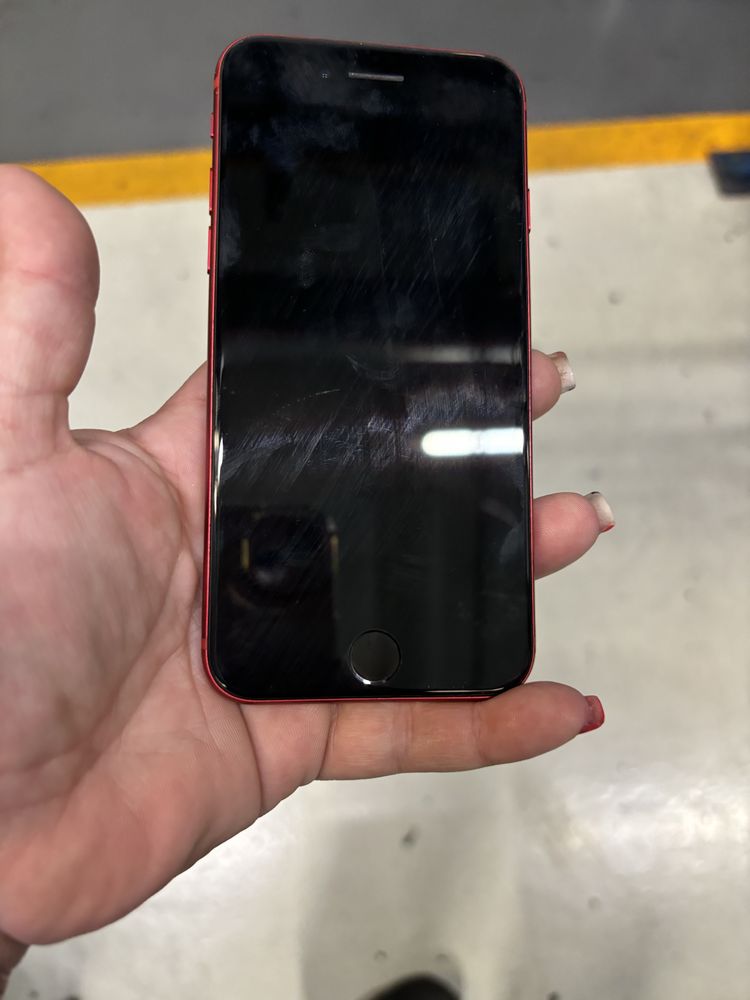 iPhone SE 2021...