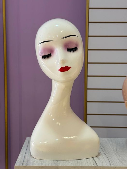 Маникенлар сотилади