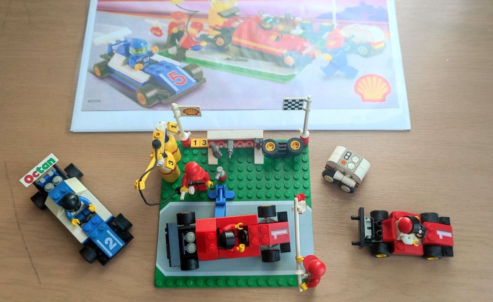 Lego shell формула , подиум, камионче, цистерна и коли