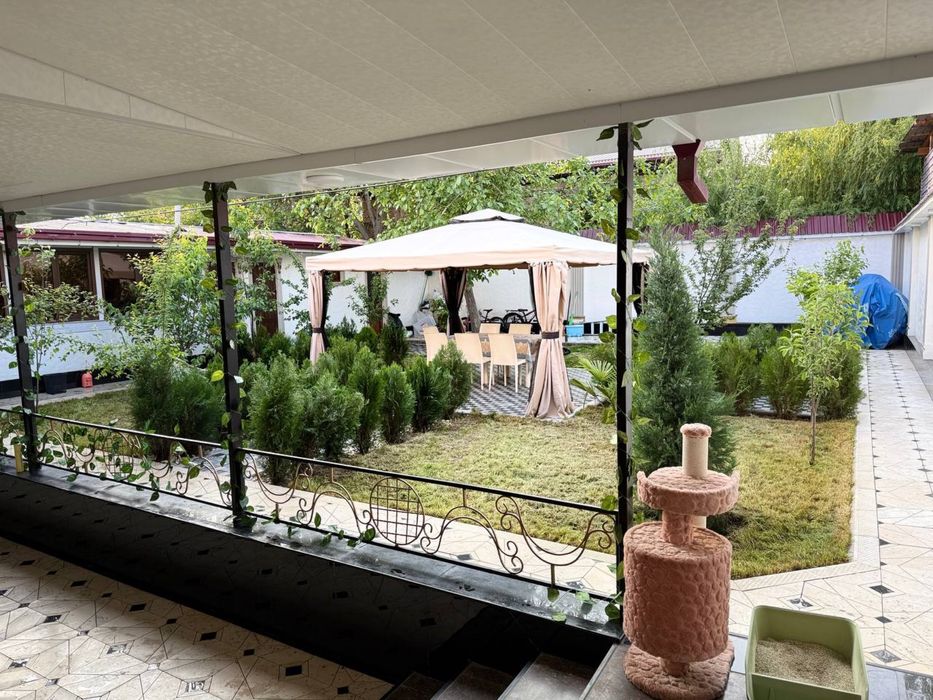 Hovli sotiladi srochnaga