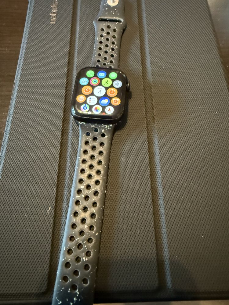Смарт часовник Apple - Watch S9, Cellular 45mm