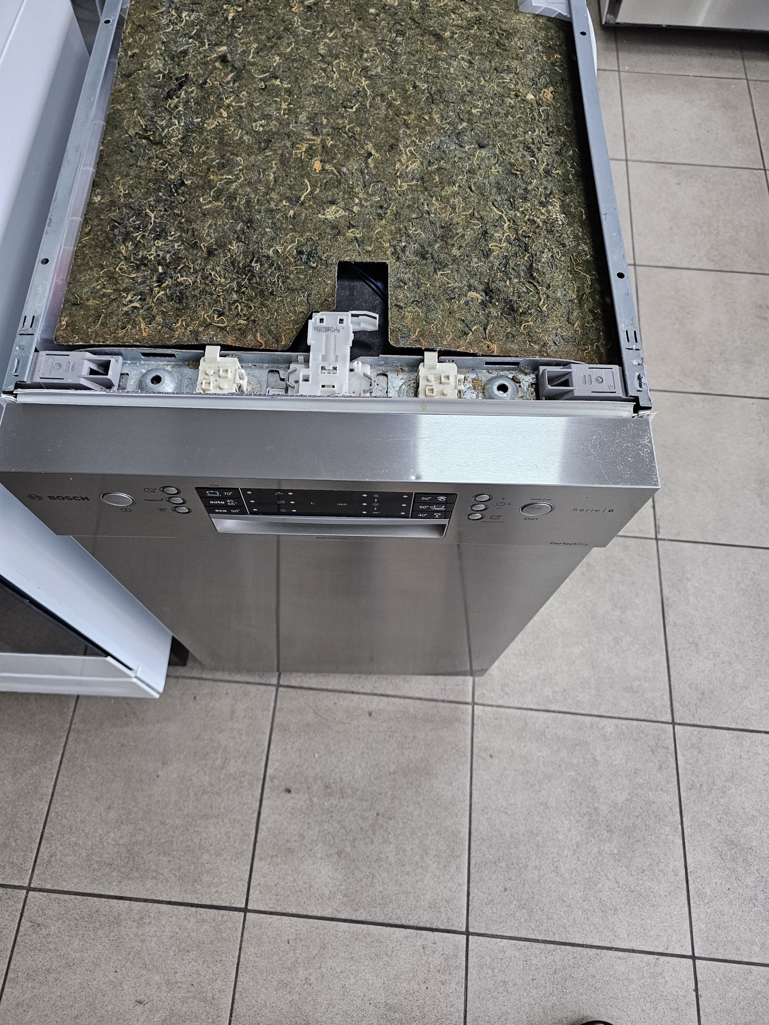 Съдомиялна Bosch SPU66TS01S PerfectDry- Zeolith® 45см A+++ 1г.гаранция