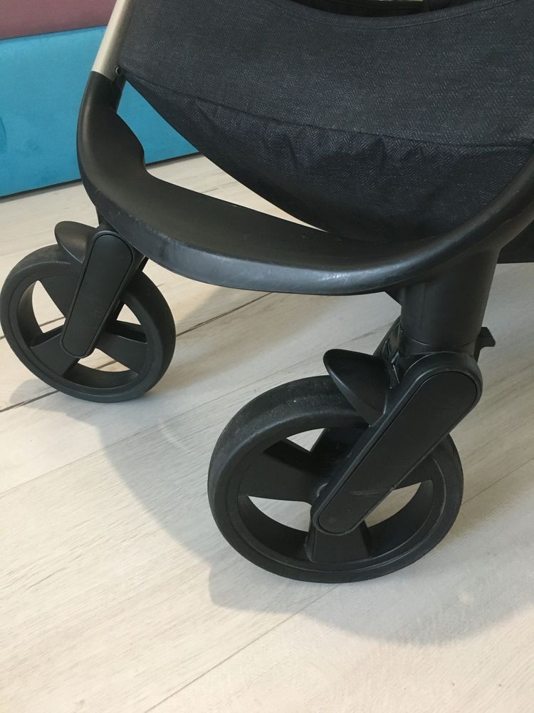 Детска количка Maclaren DAYTRIPPER black HERRINGBONE